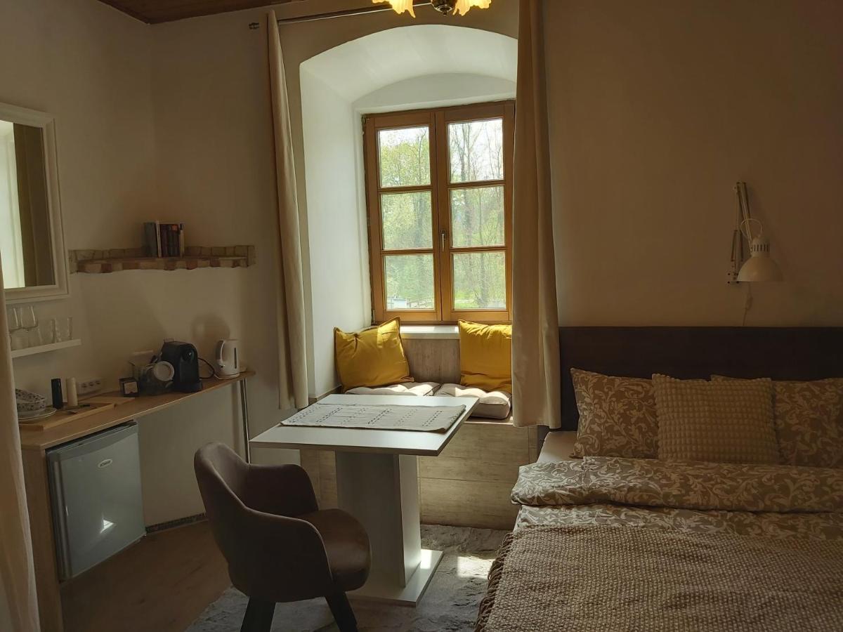 Zimmer Donaustrand Leiben ภายนอก รูปภาพ